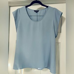 Sleeveless with ruffles!